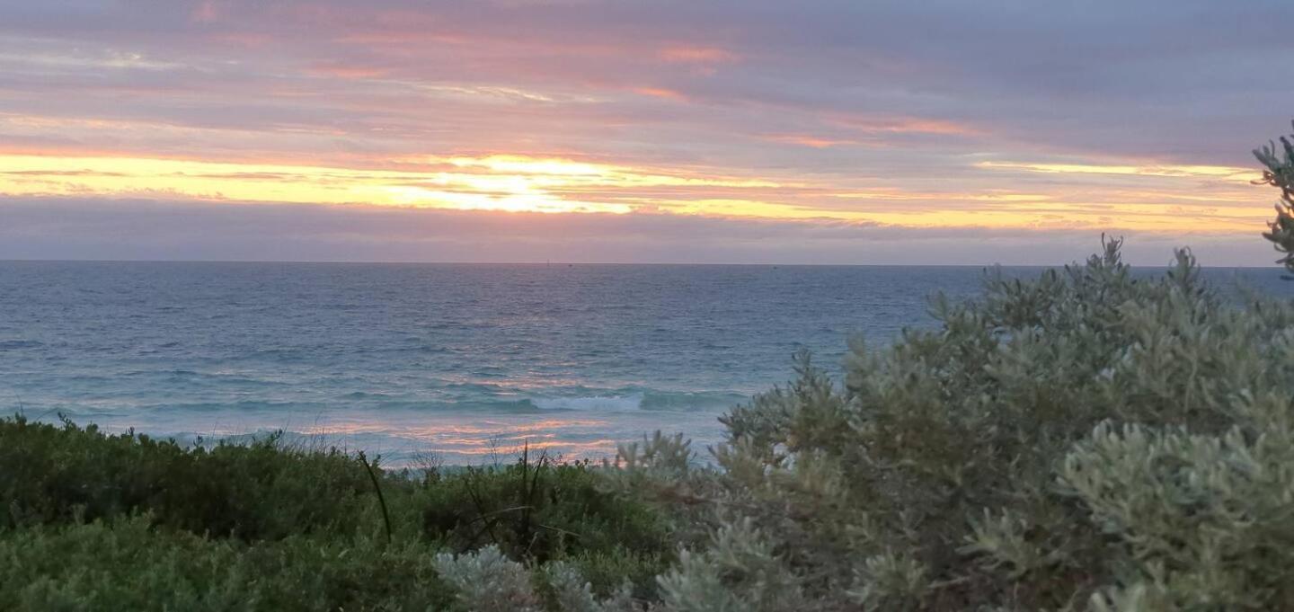 Sandcastles Beachfront Luxury Retreat Apartment Perth Esterno foto