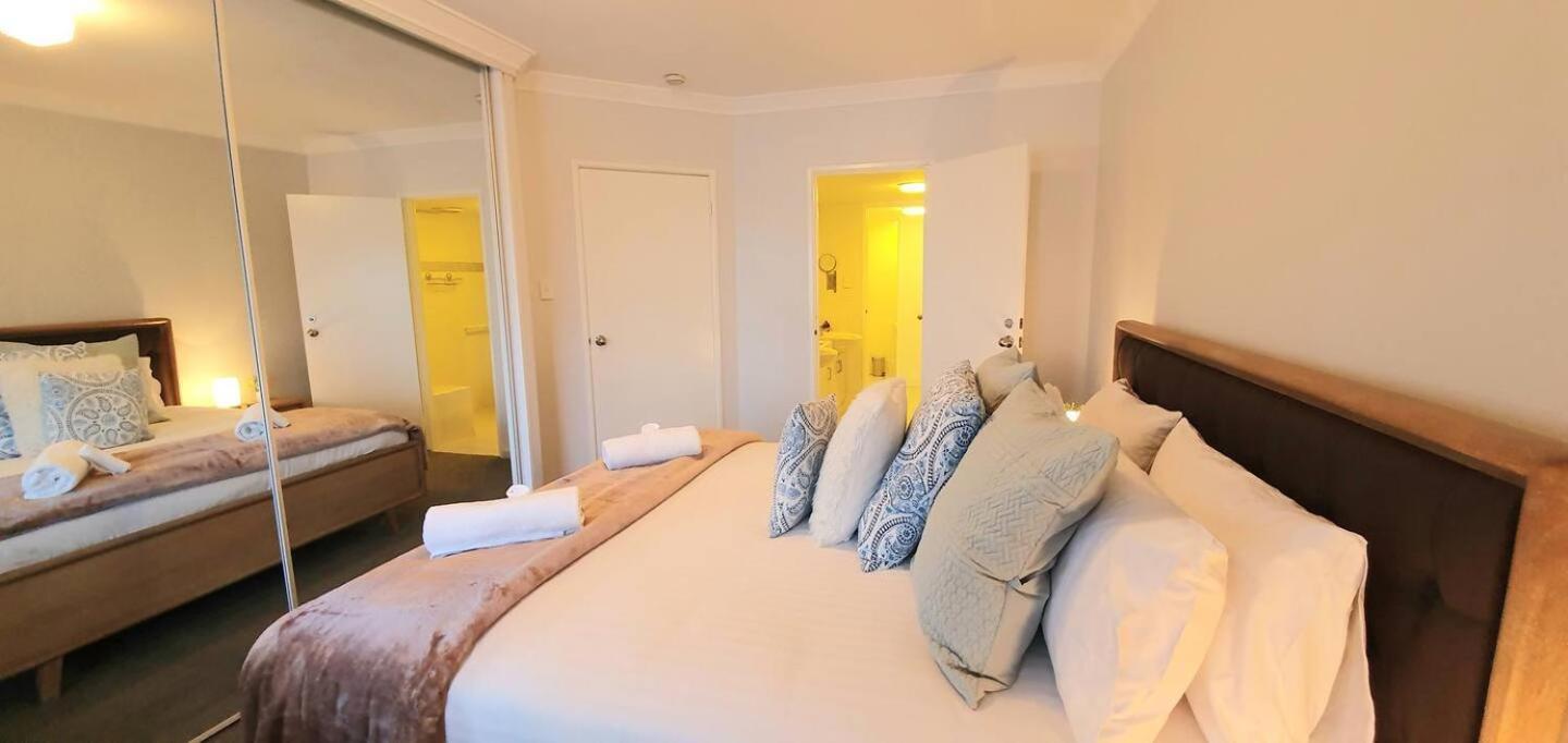 Sandcastles Beachfront Luxury Retreat Apartment Perth Esterno foto