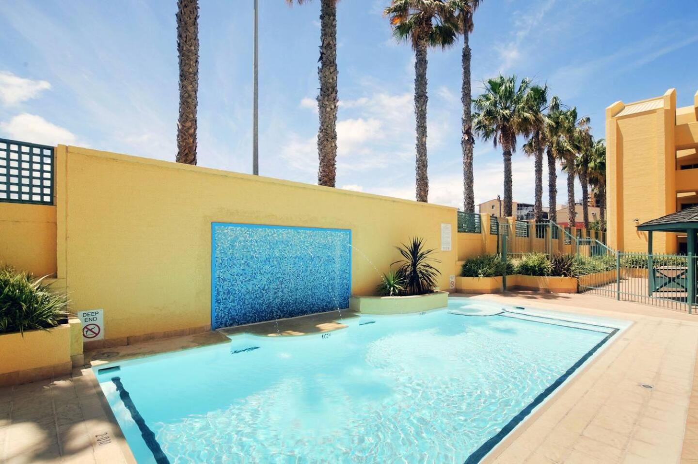 Sandcastles Beachfront Luxury Retreat Apartment Perth Esterno foto